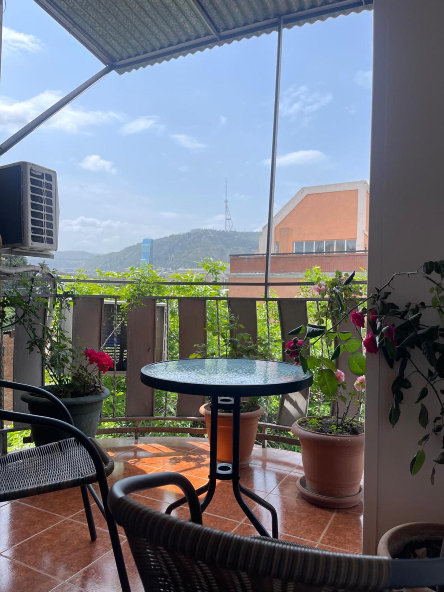 Guest House Third Floor Tbilisi Luaran gambar